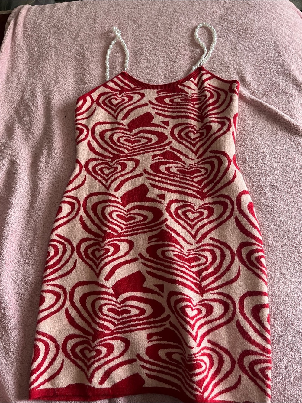 CIDER Red and Cream Heart Print Knit Slip Dress